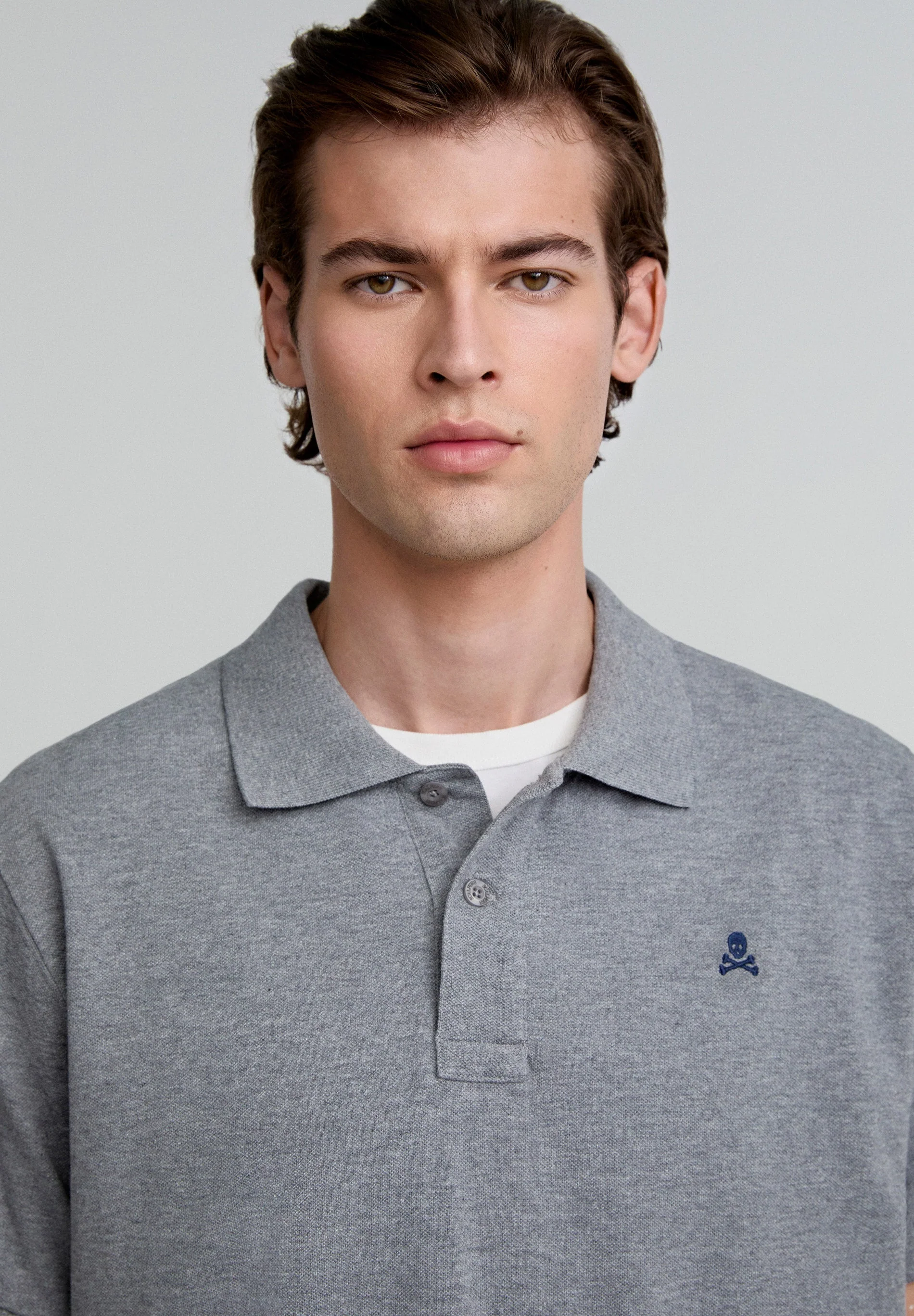 CAMISA POLO BÁSICA COM SKULL EM CONTRASTE - Image 3