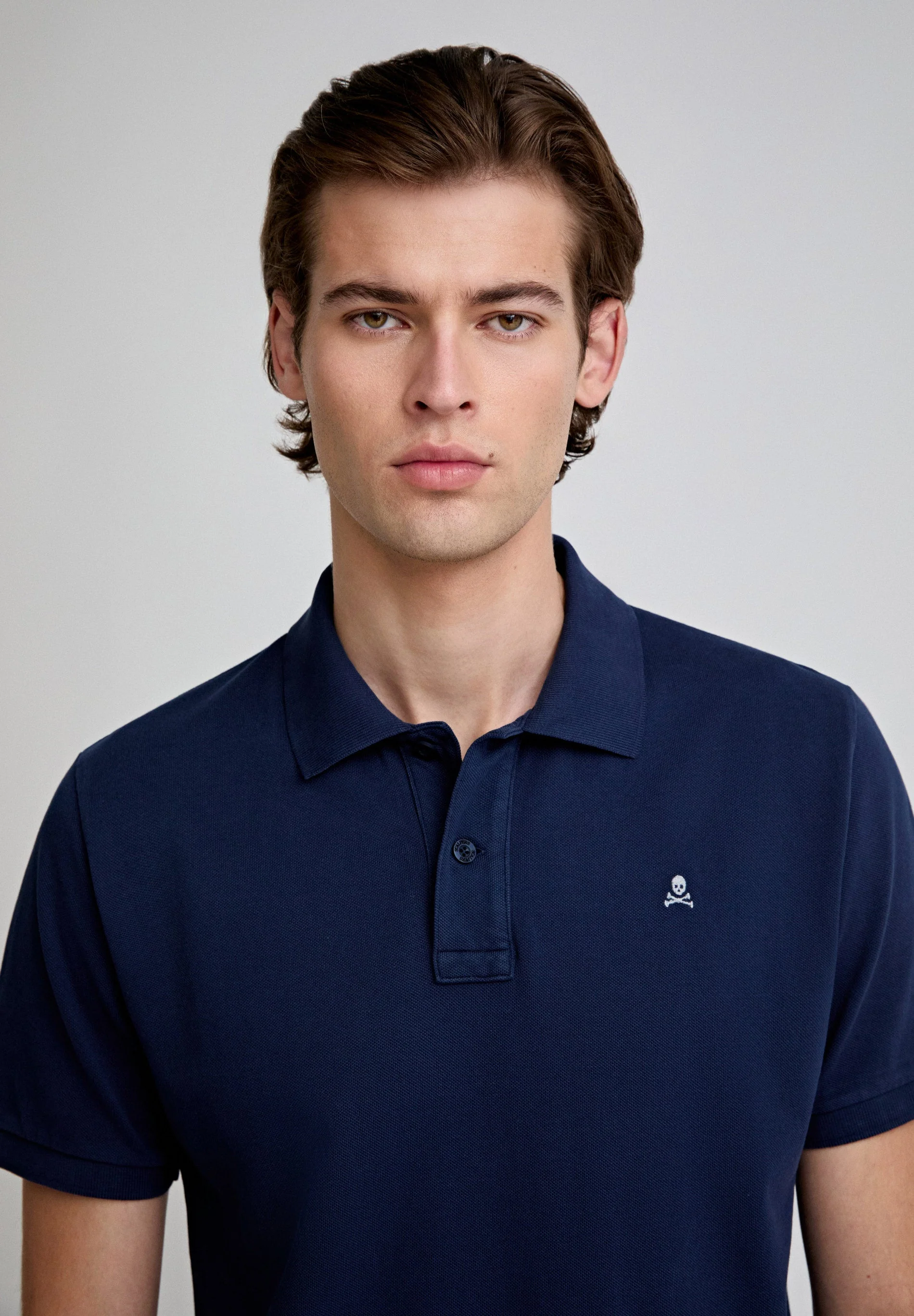 CAMISA POLO BÁSICA COM SKULL EM CONTRASTE - Image 3