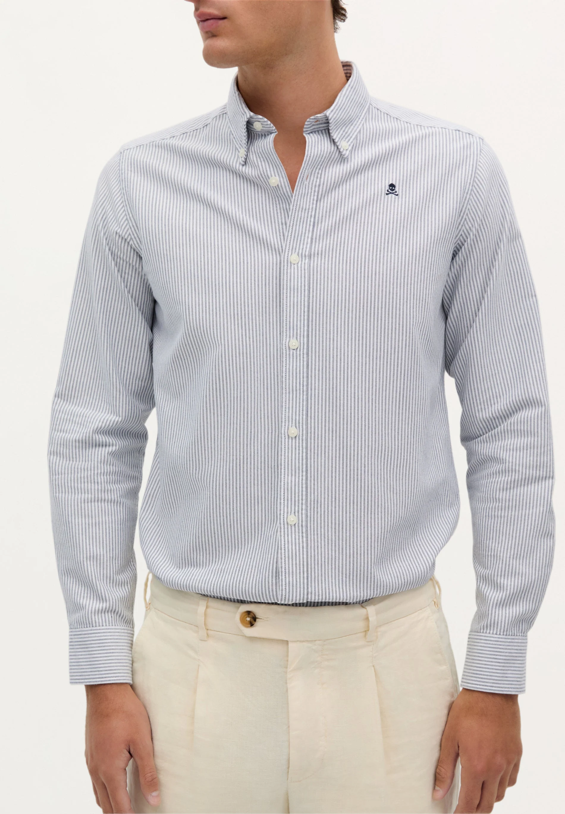 CAMISA OXFORD COM SKULL EM CONTRASTE - Image 3