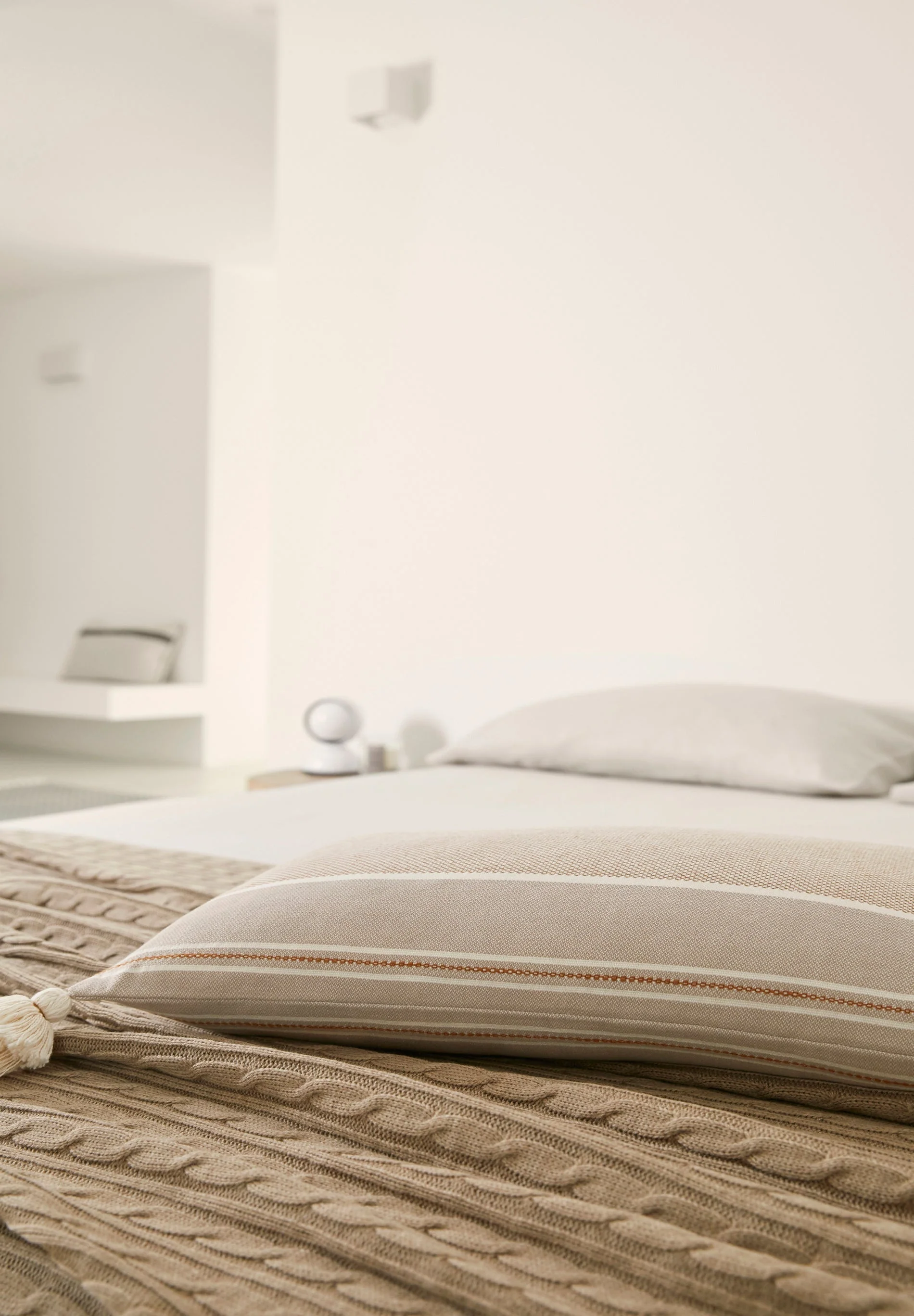 SCALPERS CABLE BLANKET - Image 9