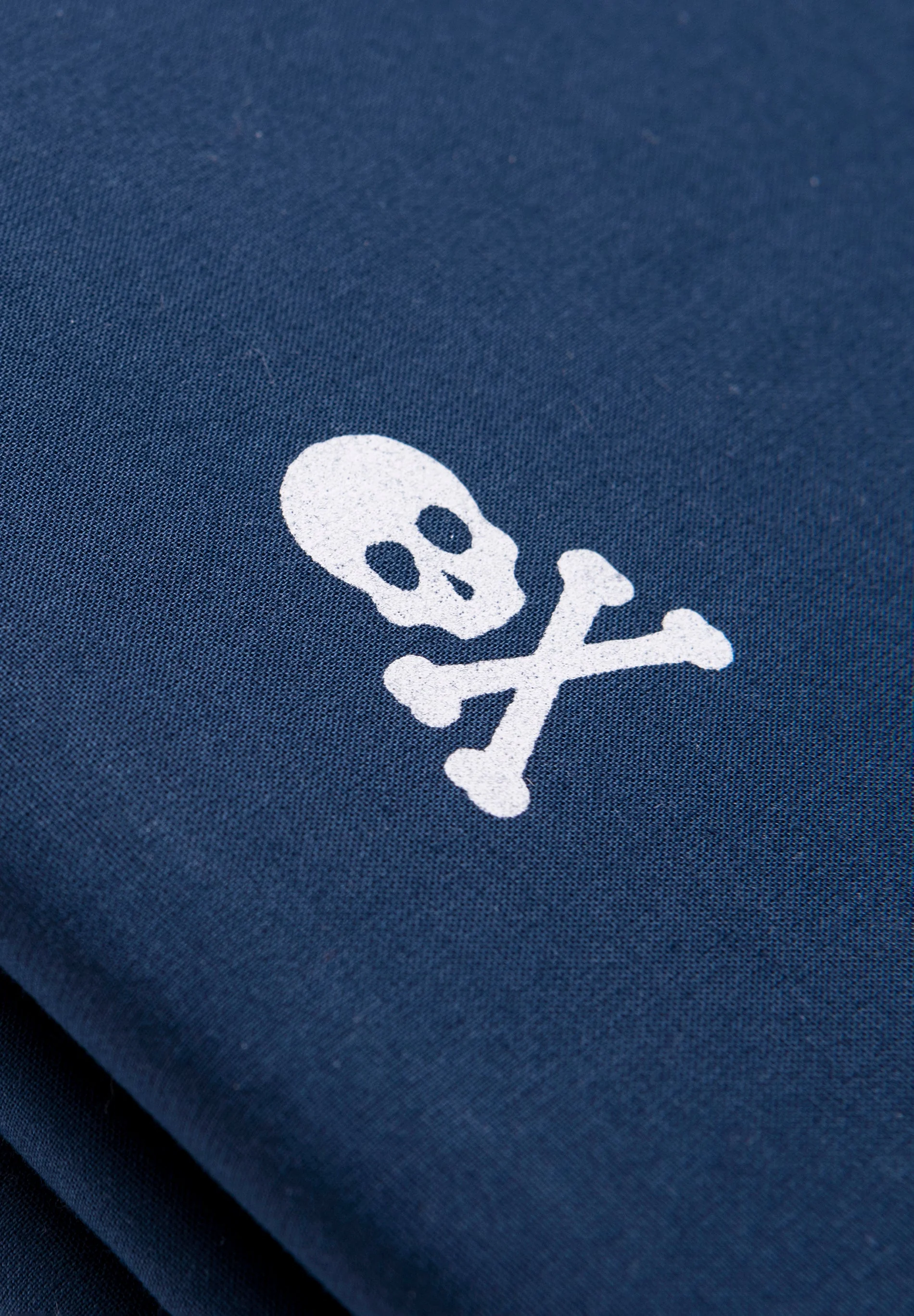 CAMA 180 CM | CONJUNTO DE CAPA DE EDREDÃO E ALMOFADAS SKULLS - Image 6