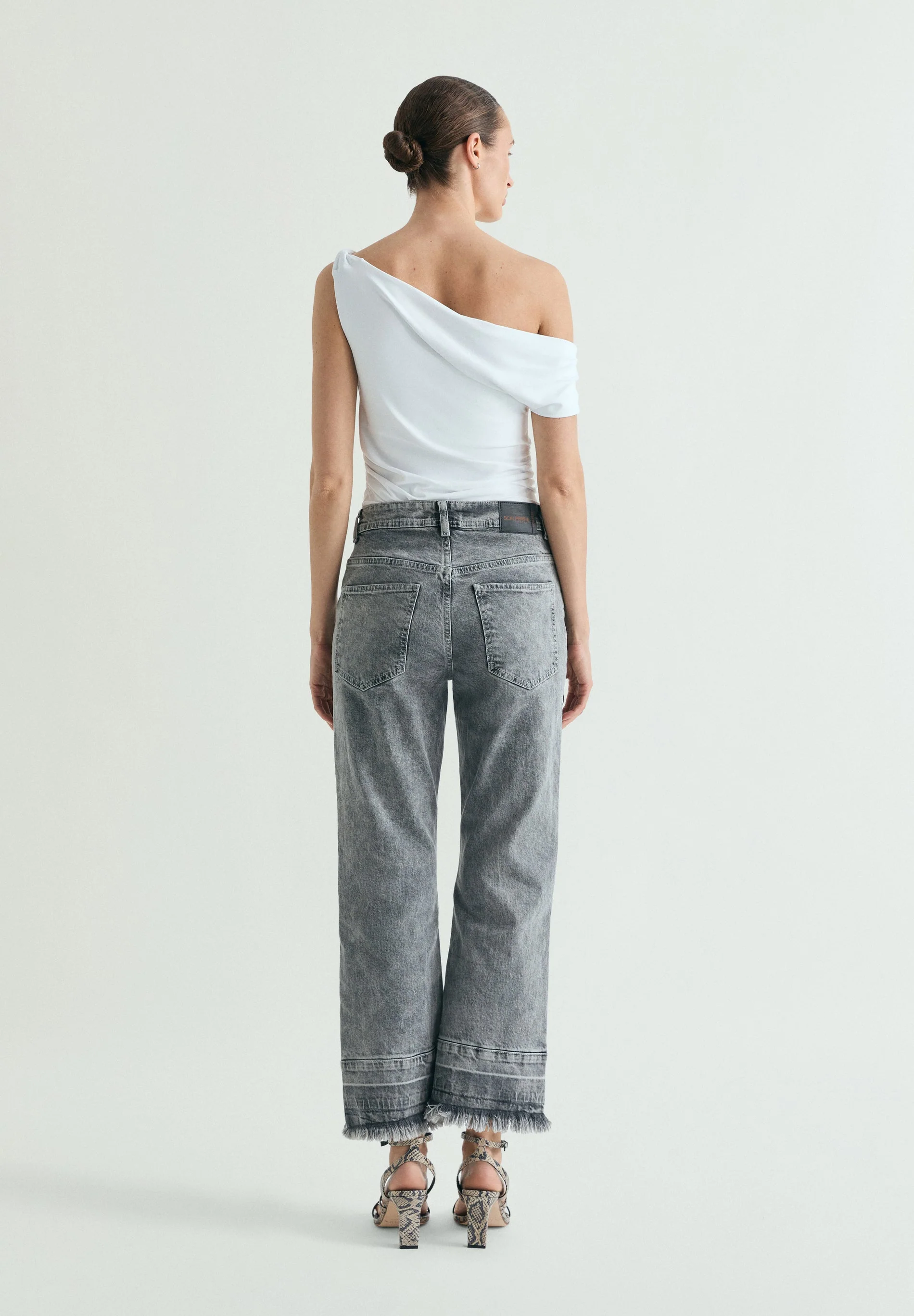 JEANS EFEITO DESBOTADO DESFIADOS - Image 6
