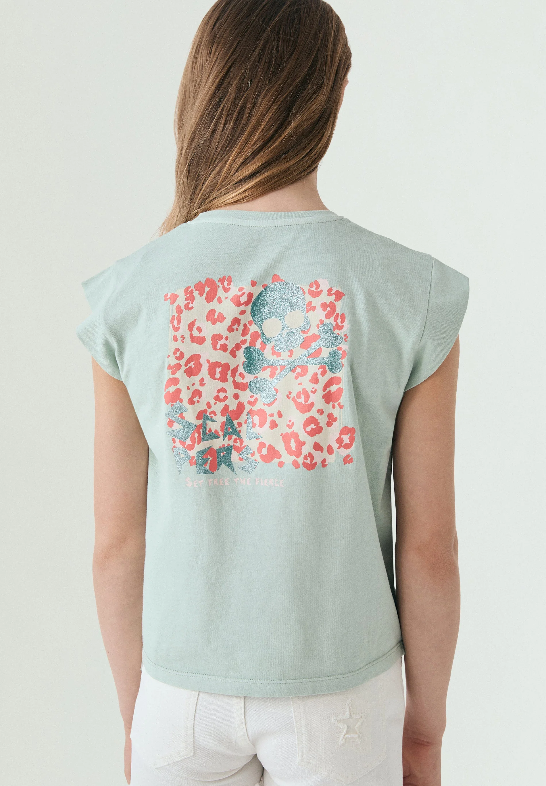 T-SHIRT PADRĂO ESTAMPADO ANIMAL
