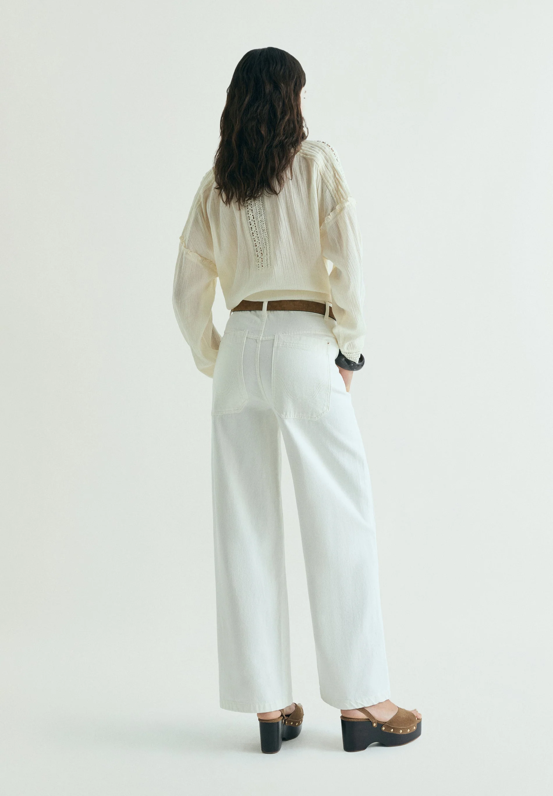 JEANS COM COSTURA EM CONTRASTE - Image 3