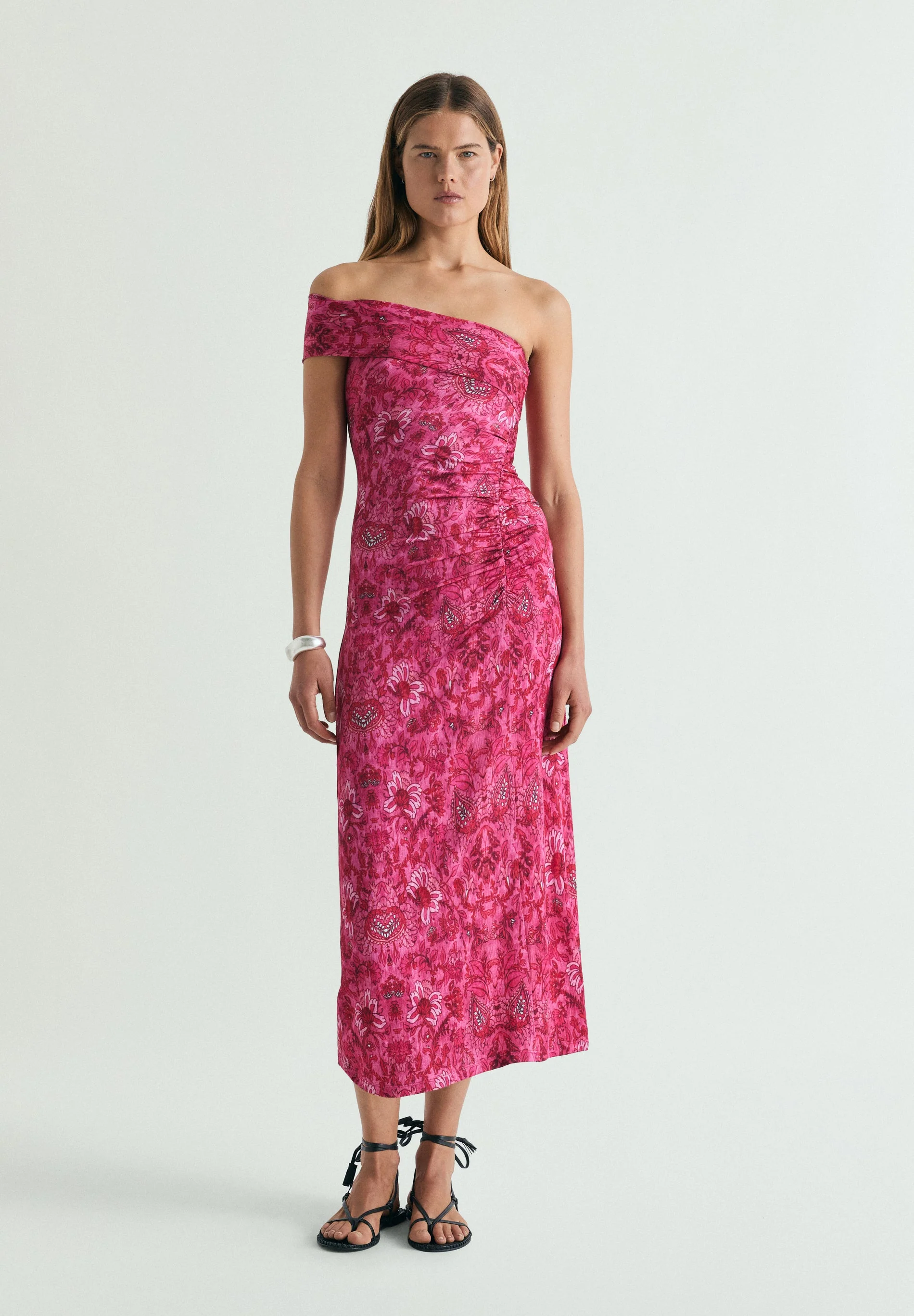 VESTIDO MIDI ASSIMÉTRICO COM PADRÃO - Image 2