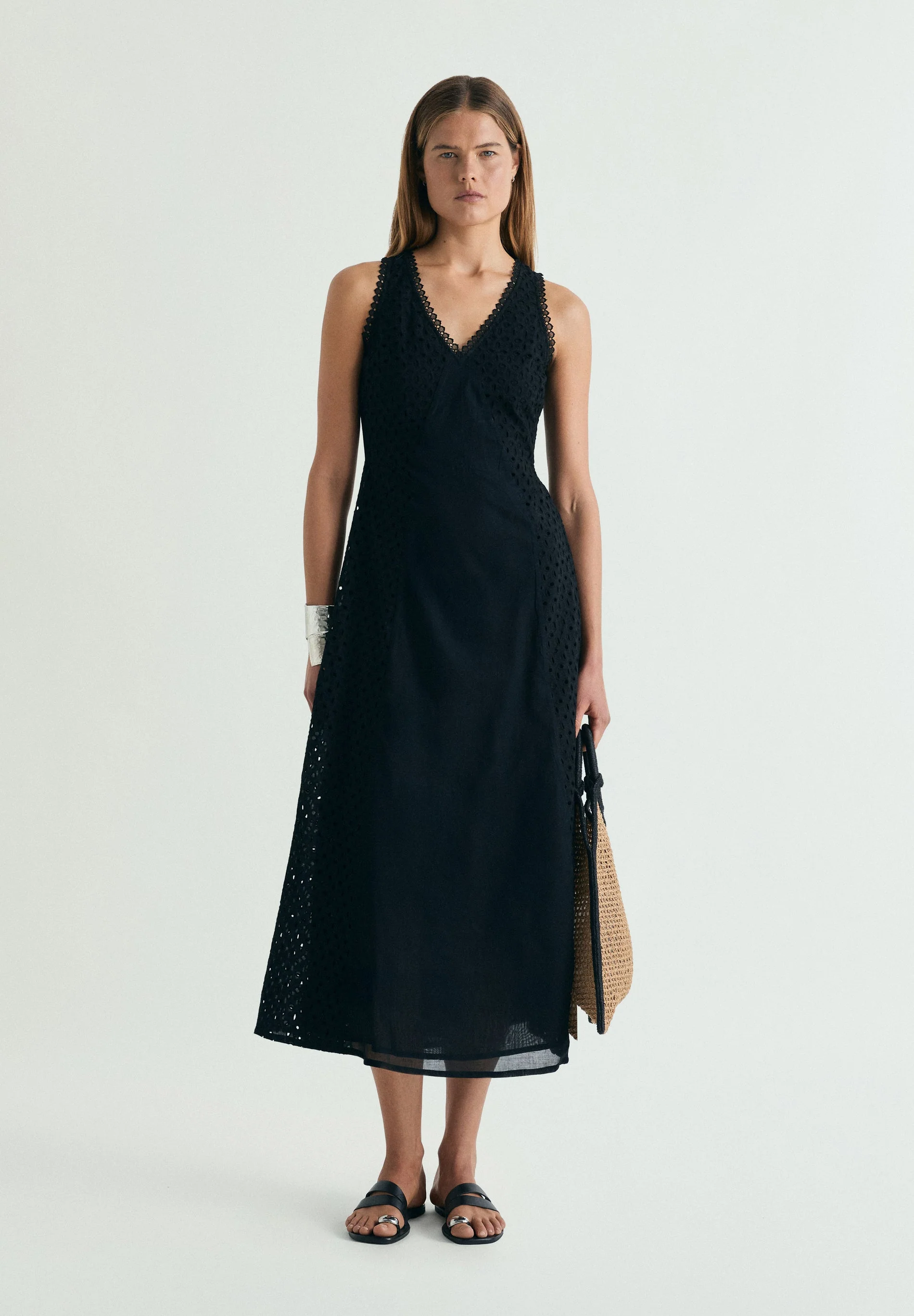 SCENGLISHEMB DRESS