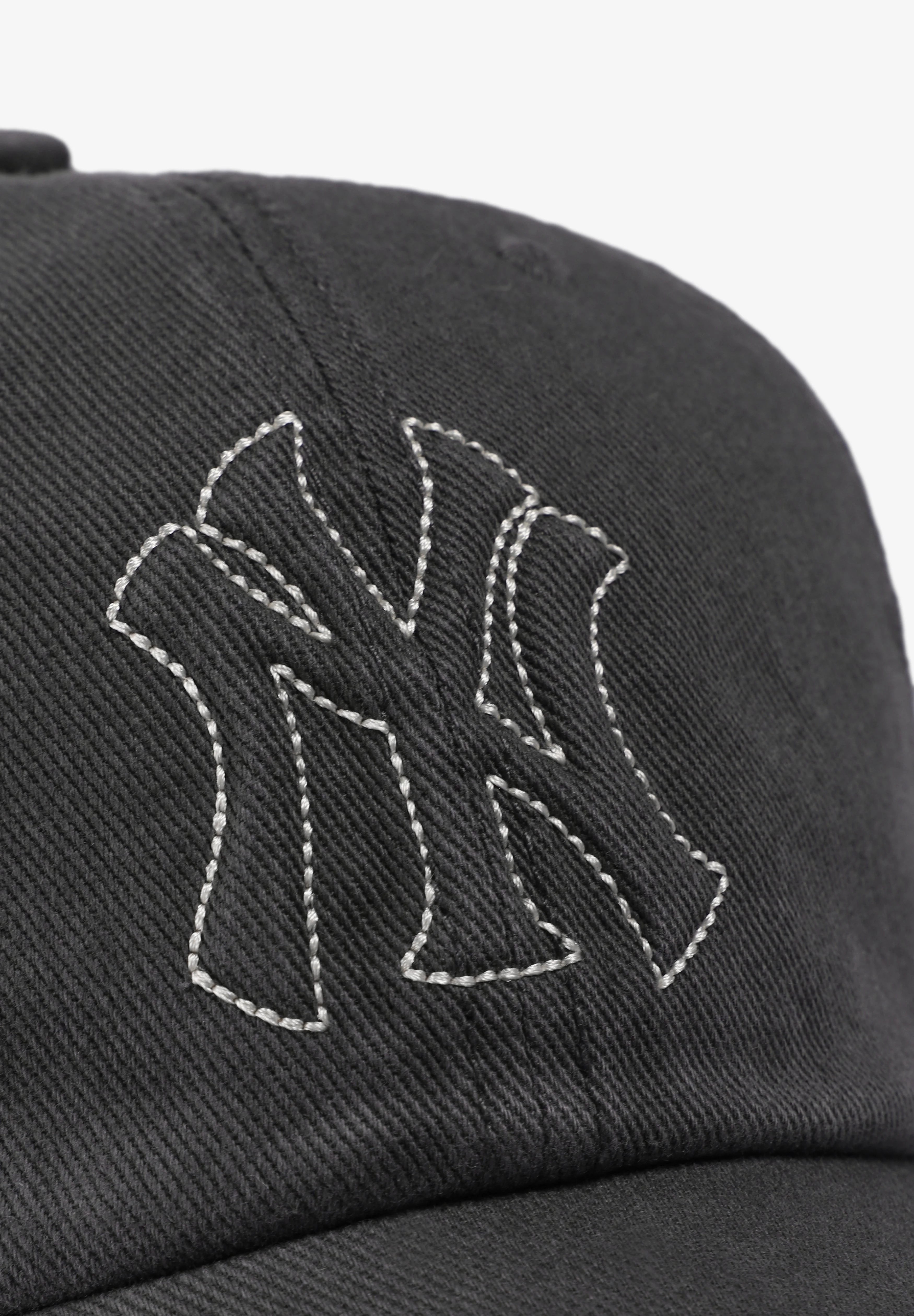 47 BRAND | MLB NEW YORK YANKEES TRAILER CLEAN UP - Image 3