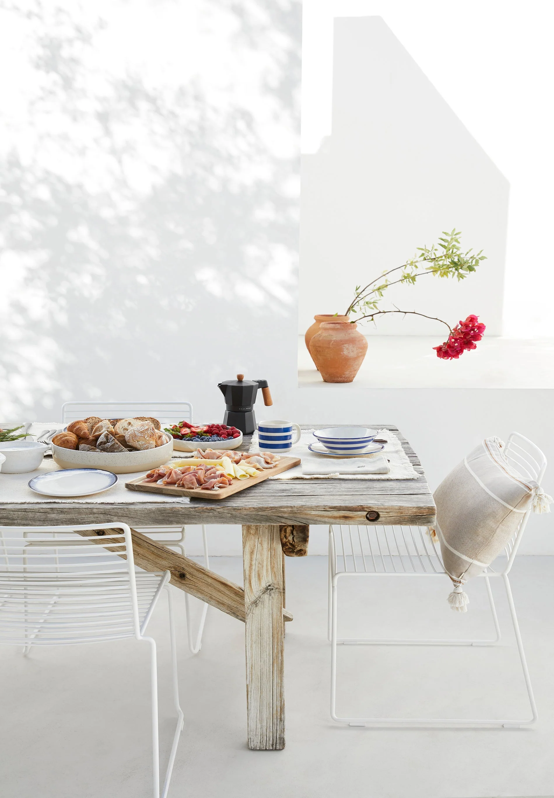 SERVIÇO DE MESA ÀS RISCAS DE 12 PEÇAS - Image 4